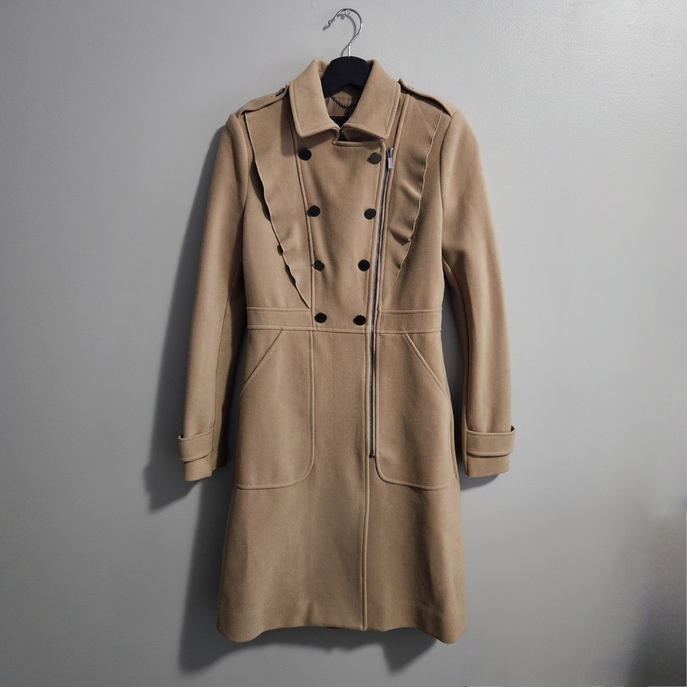 BCBGMaxAzria Tan Double-Breasted Trench Coat